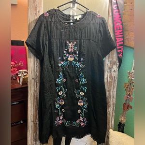 Boutique Dress. Size Large.